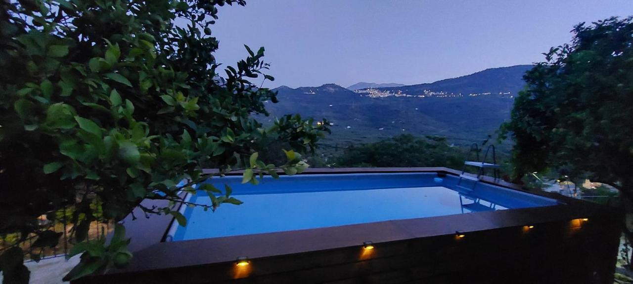 Villa Sarichel Nikithianos ภายนอก รูปภาพ